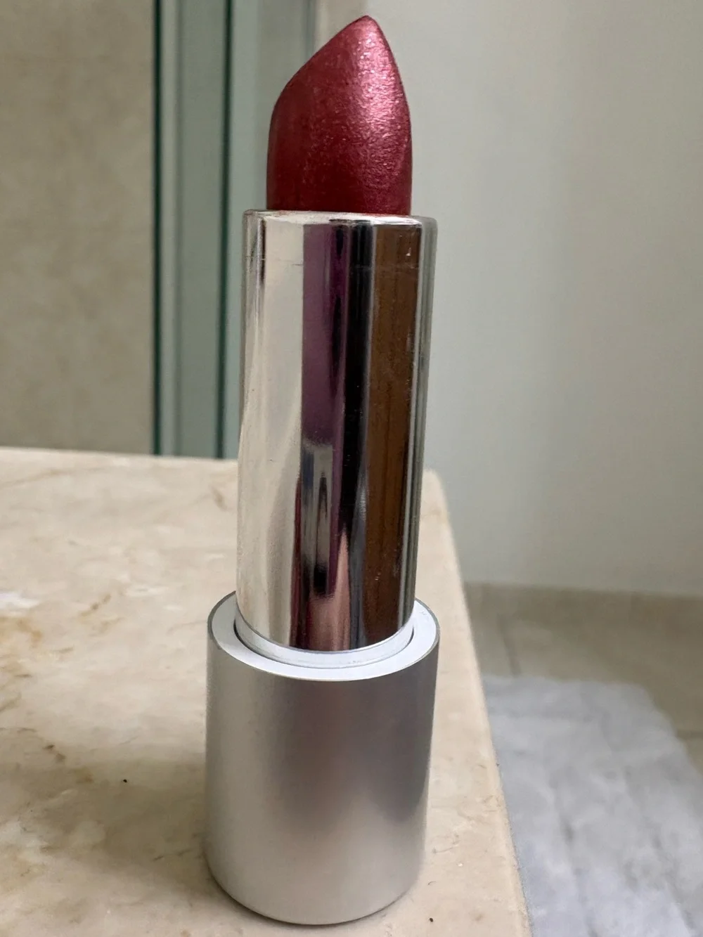 Metallic Rose-Pink Lipstick - Shimmer Finish